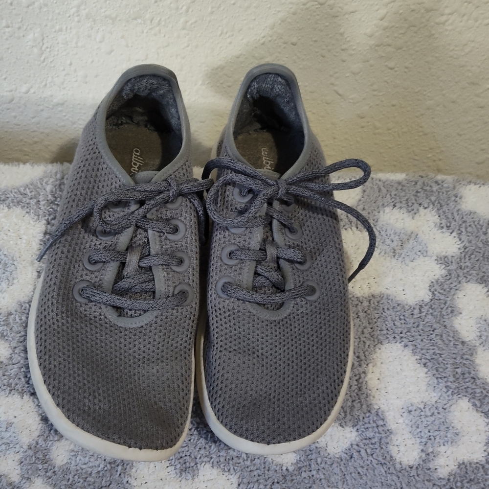 Women’s Allbirds Gray Tree Runners Everyday Sneakers